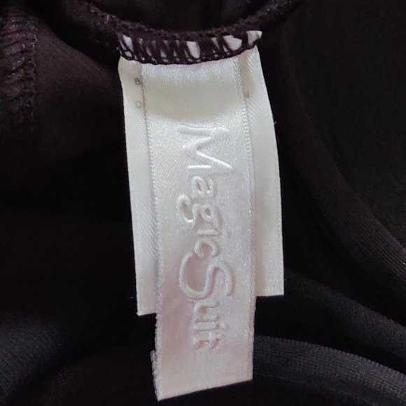 MagicSuit Notch Detail Halter Top One Piece Swimsuit Size 8 DD - Picture 13 of 13